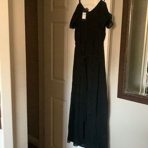 Long black long over shoulder short sleeves